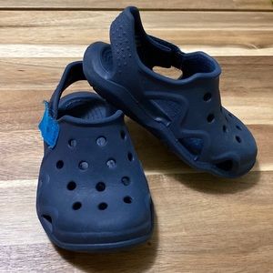 Crocs 6c Navy blue